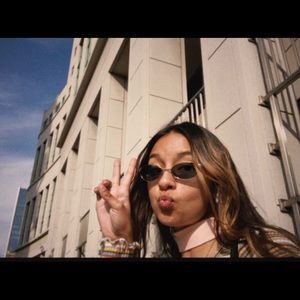 Meet your Posher, Brooke